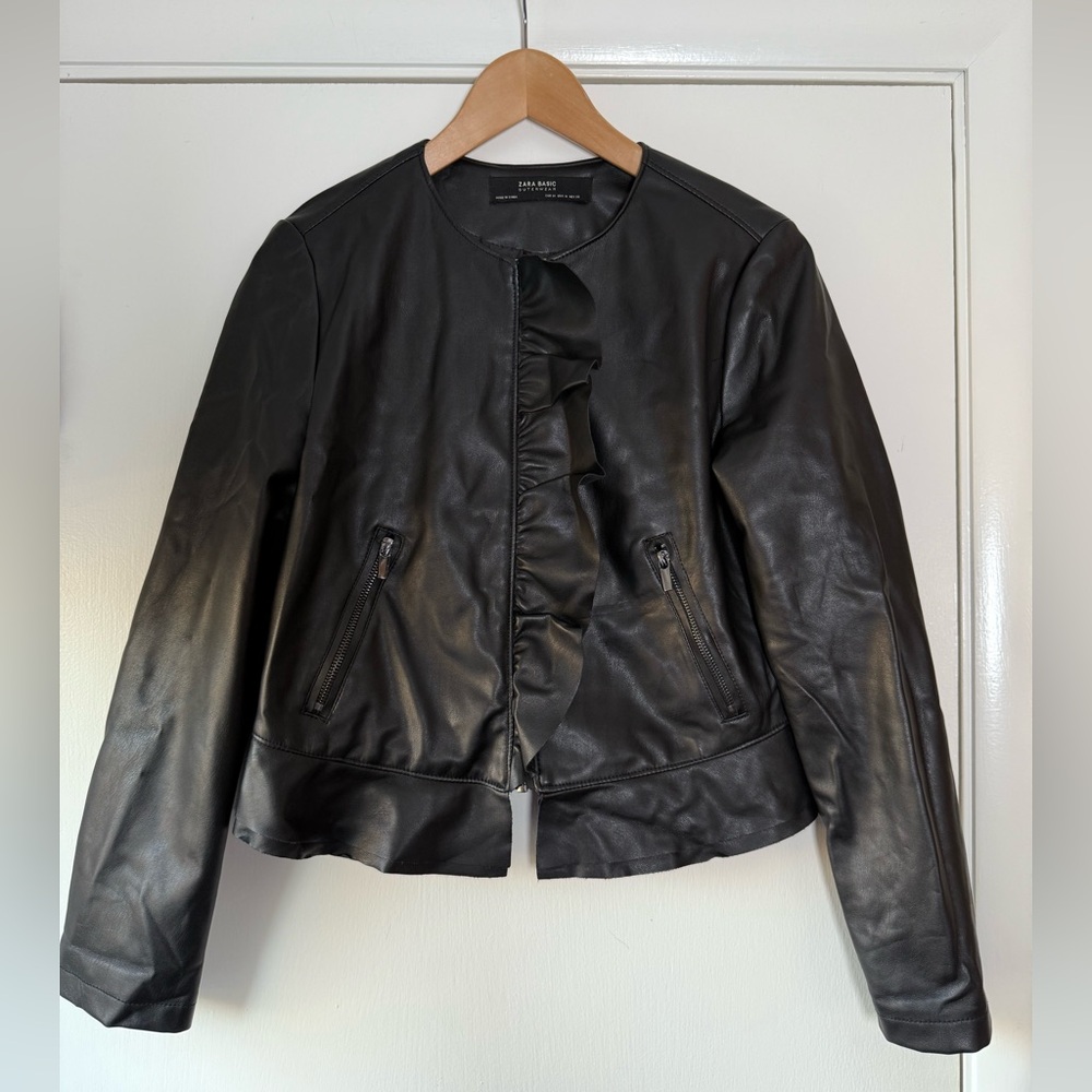 Zara Vegan Faux Leather Ruffle Front Jacket Cropped Black Bikercore Whimsigoth